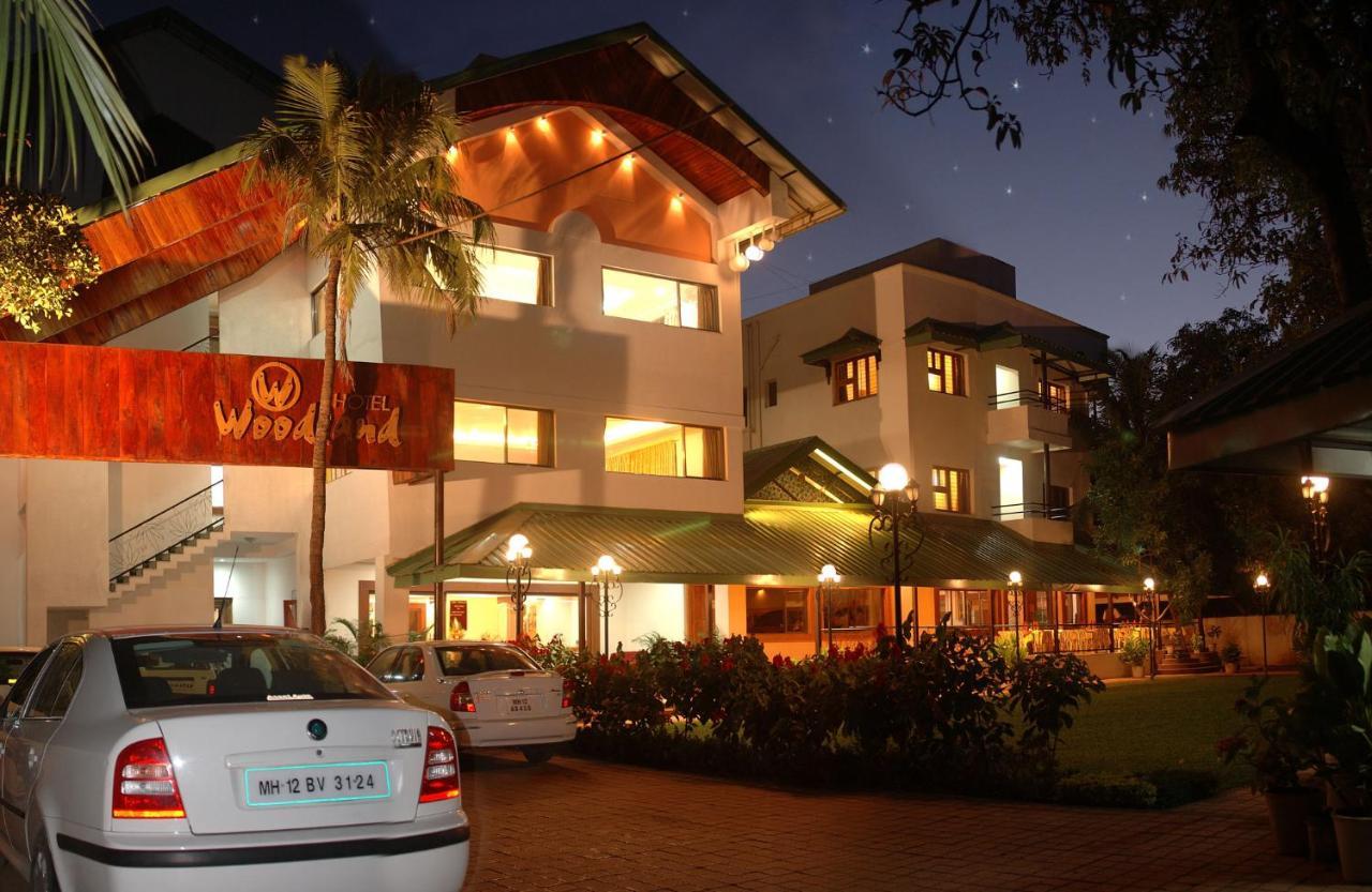 Hotel Woodland Kolhapur Buitenkant foto