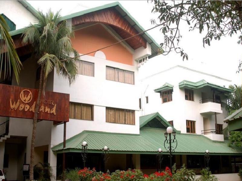 Hotel Woodland Kolhapur Buitenkant foto